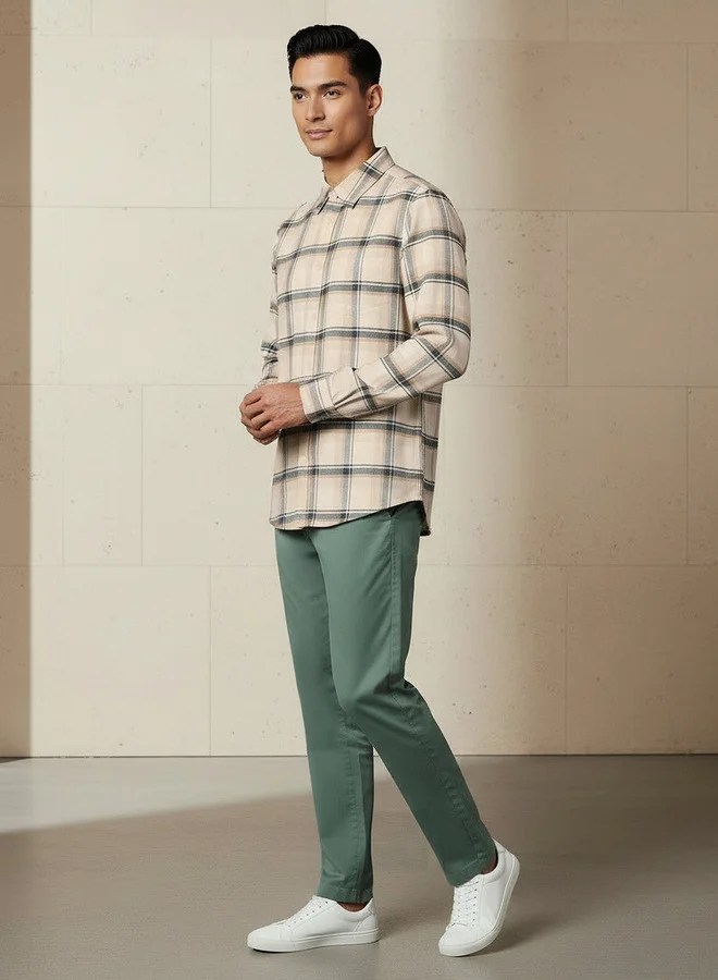 Splash FAV Men Regular Fit Collared Checked Long Sleeve Shirt